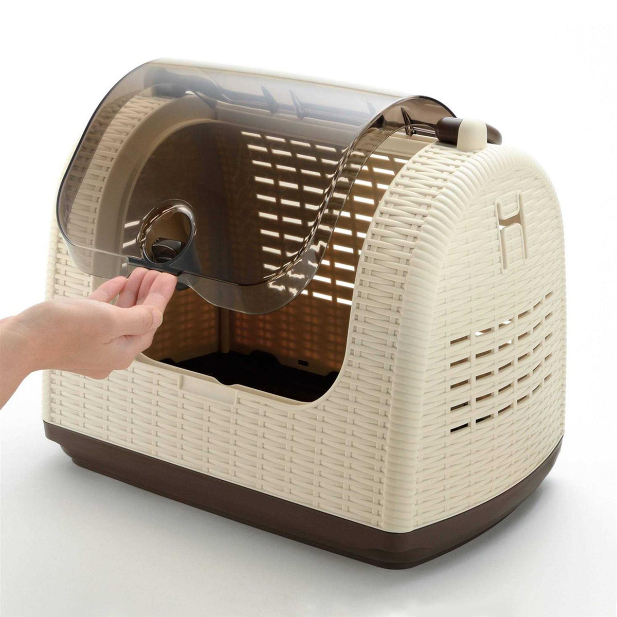 Faux Wicker Pet Carrier Q42490
