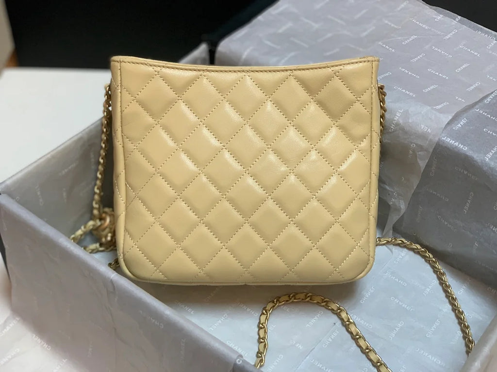 Beige Hobo Handbag P591