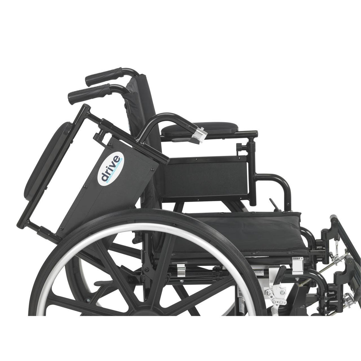 16 Wheelchair with Desk Arms H47787