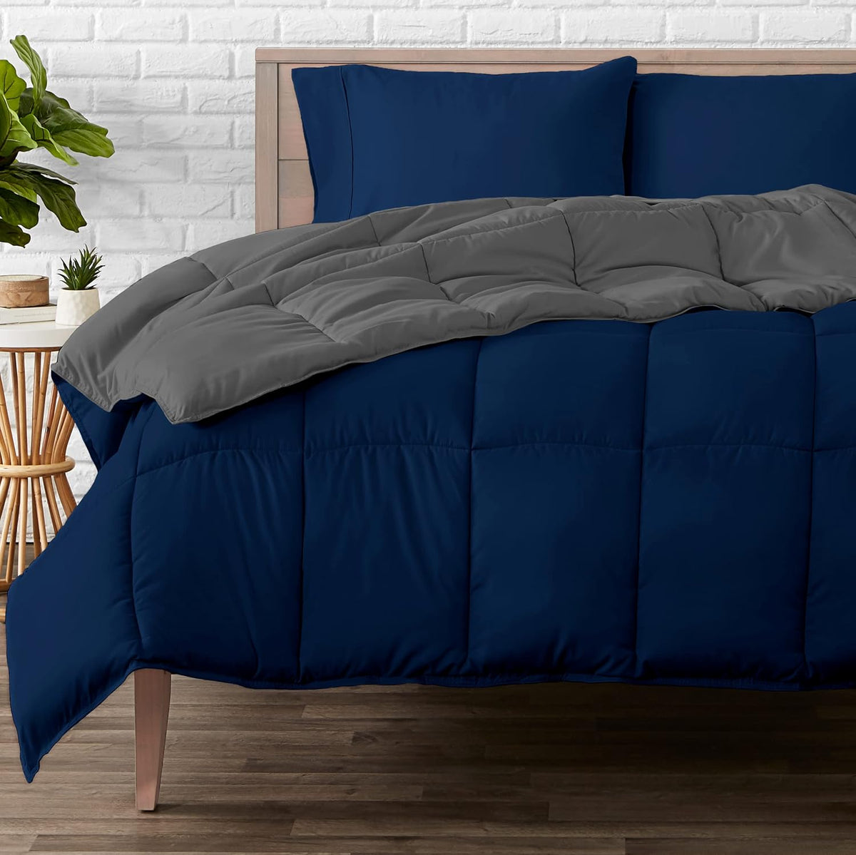 King/California King Black/Grey Reversible Comforter X651630