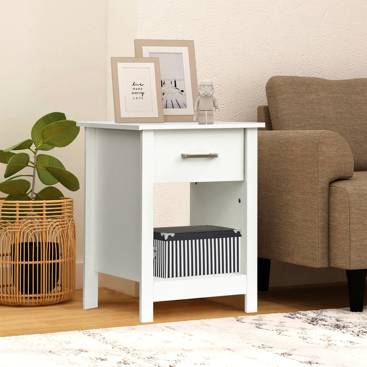 White Wooden Nightstand with Drawer V6750
