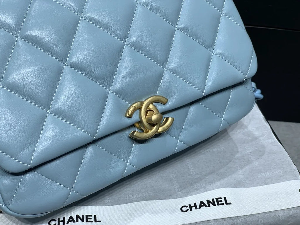 Small Flap Bag Blue U678