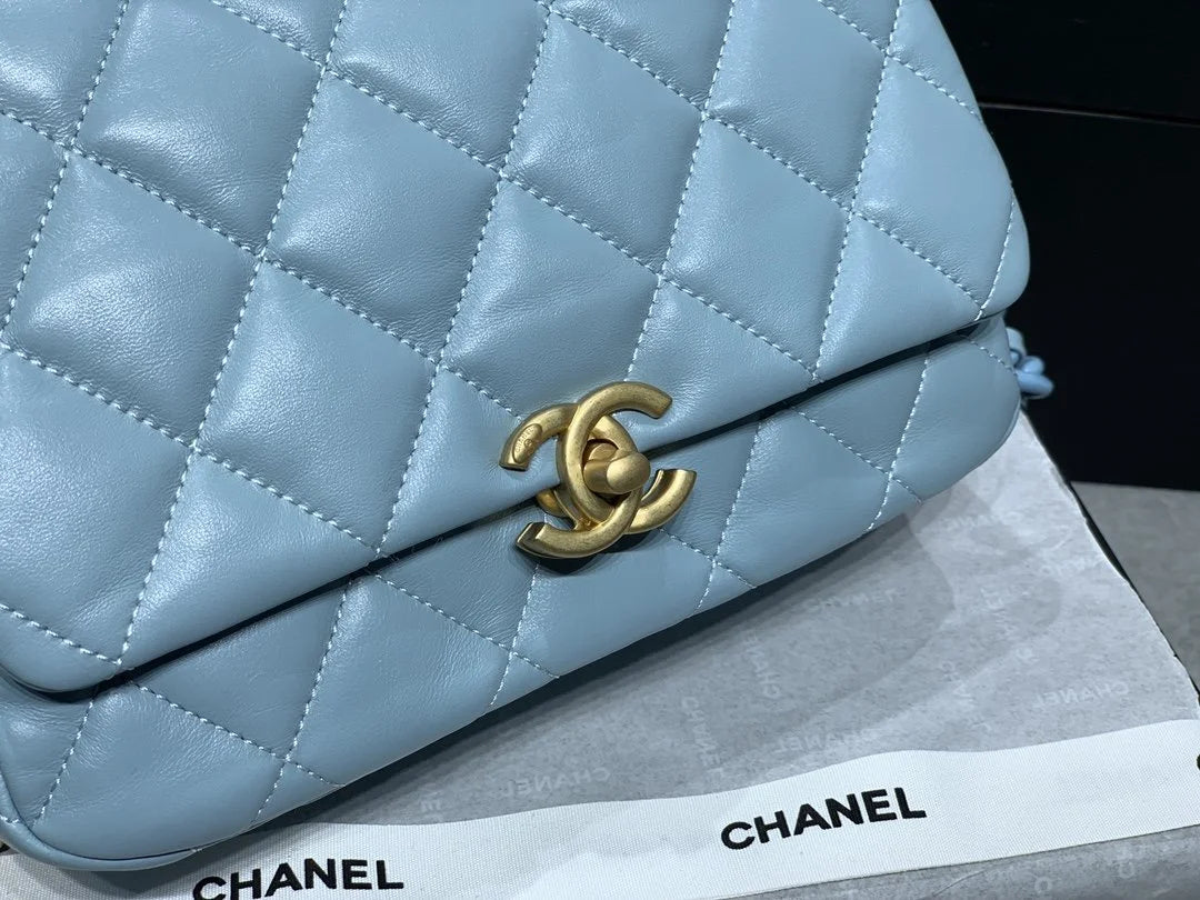 Small Flap Bag Blue U678