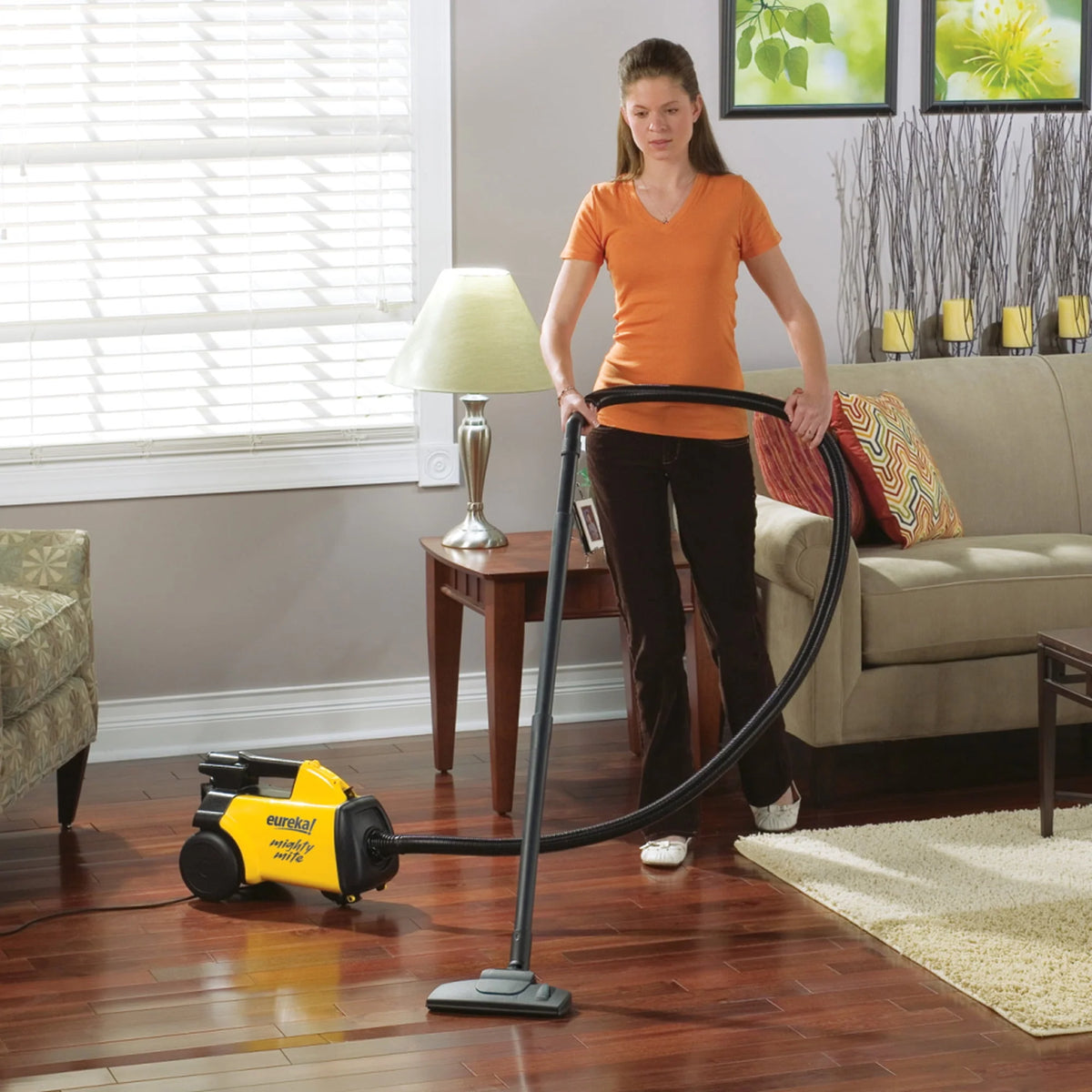 Bagged Canister Vacuum O4762