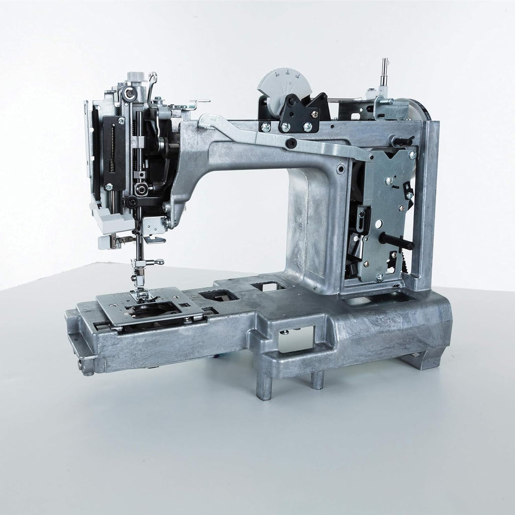 Heavy Duty Sewing Machine with Universal Hard Carrying Case F83472