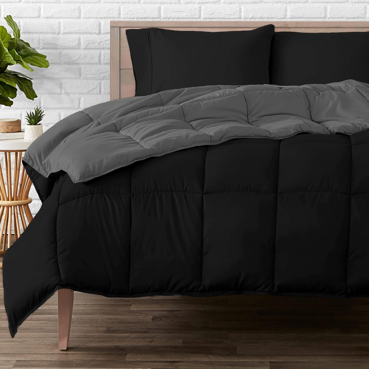King/California King Black/Grey Reversible Comforter X651630