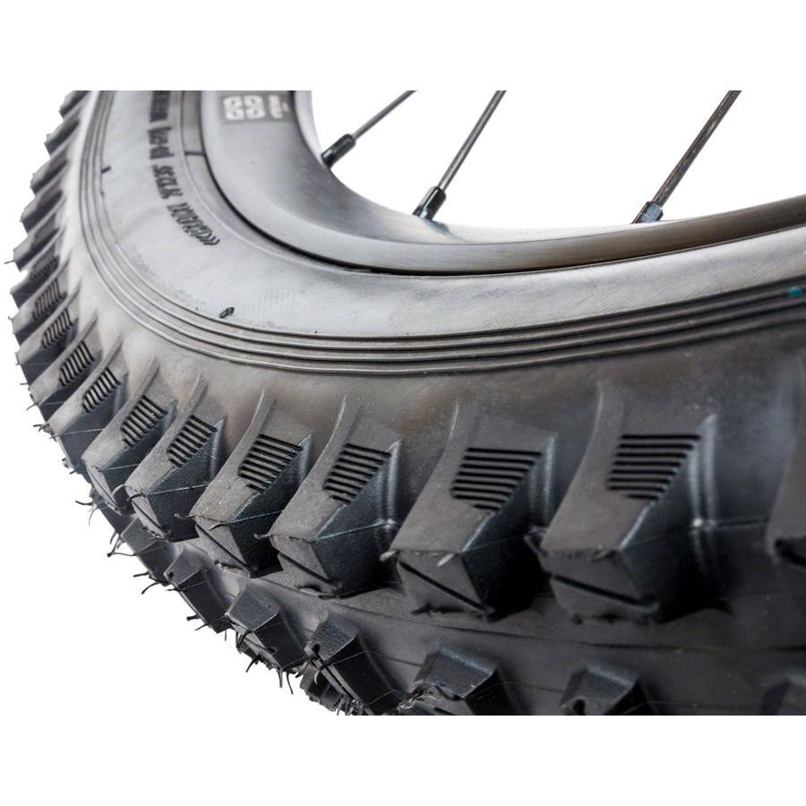 29 x 2.35 Black Tubeless Tire H122