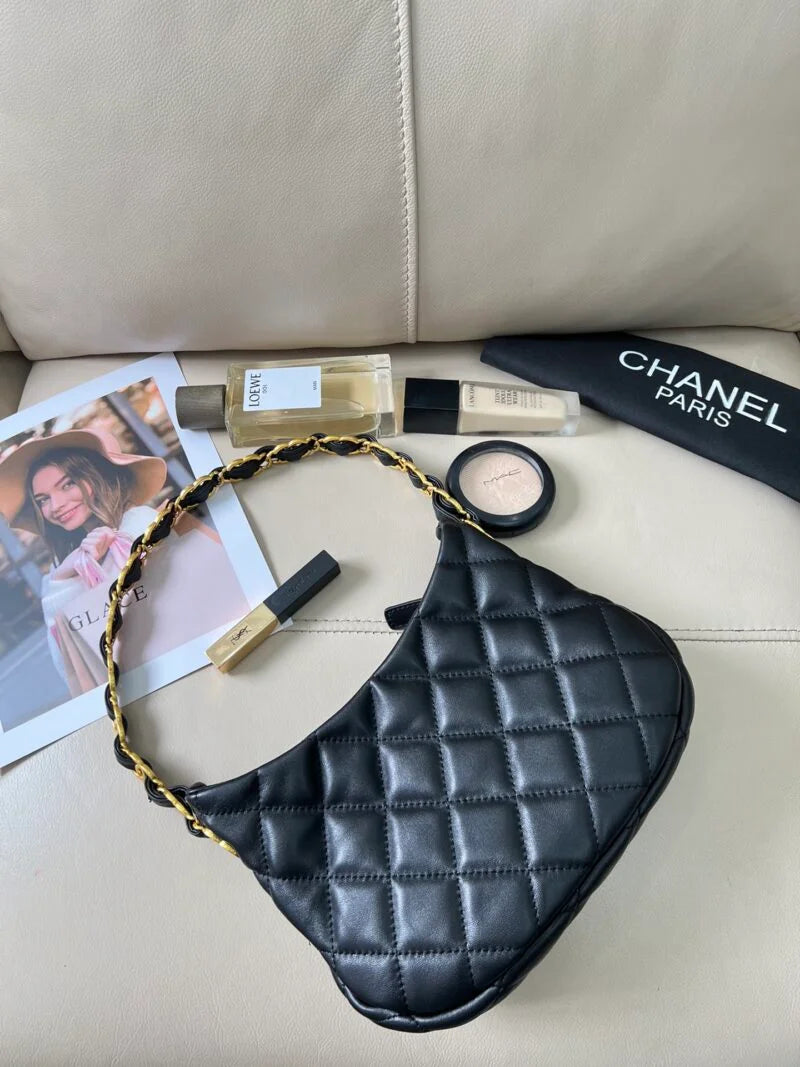 Hobo Handbag L158845